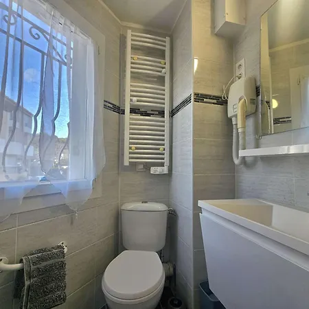 Beau T2 Avec Parking, Clim Et Wifi - - Fr-1-553-186 بالاروك ليه بان