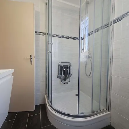 Beau T2 Avec Parking, Clim Et Wifi - - Fr-1-553-186 Apartment Balaruc-les-Bains